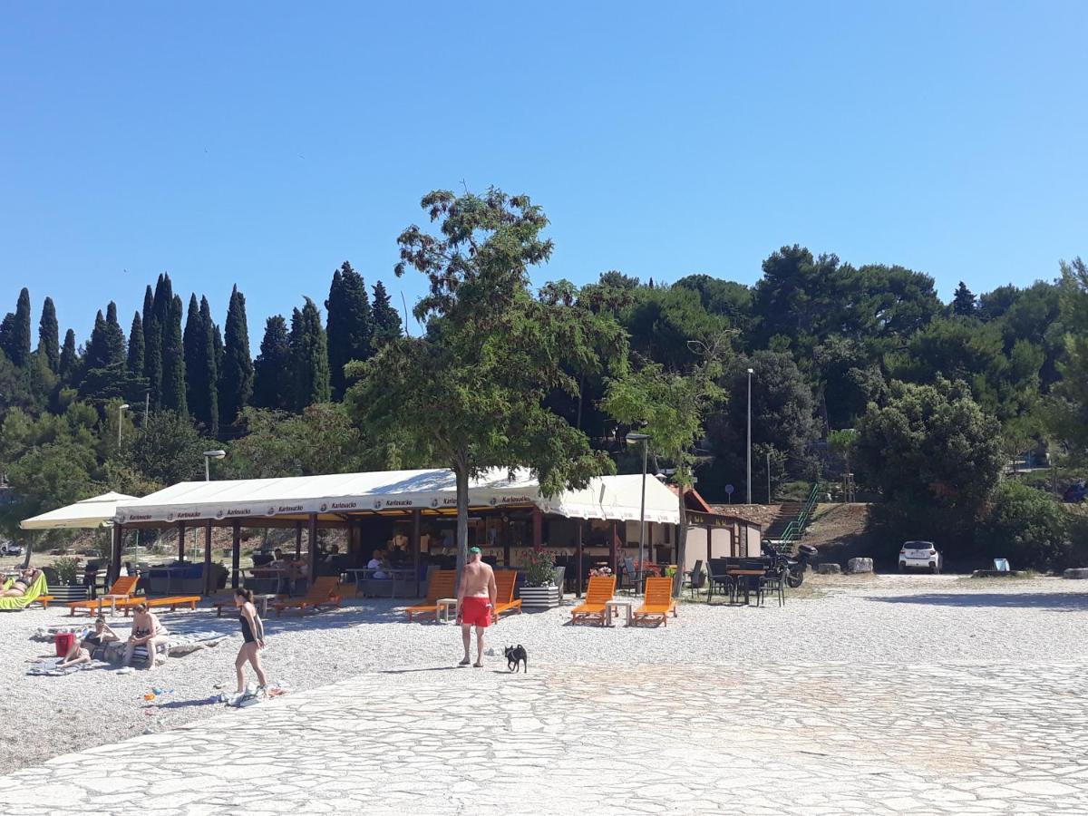 Mobile Home Lidano, Kamp Porton Biondi Rovinj Exterior foto